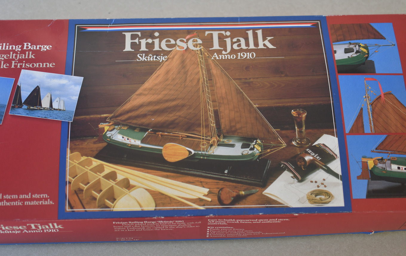 vintage Friese Tjalk  Skutsje Anno 1910 Sailing Barge (24 in x 10in) Scale: 1:24