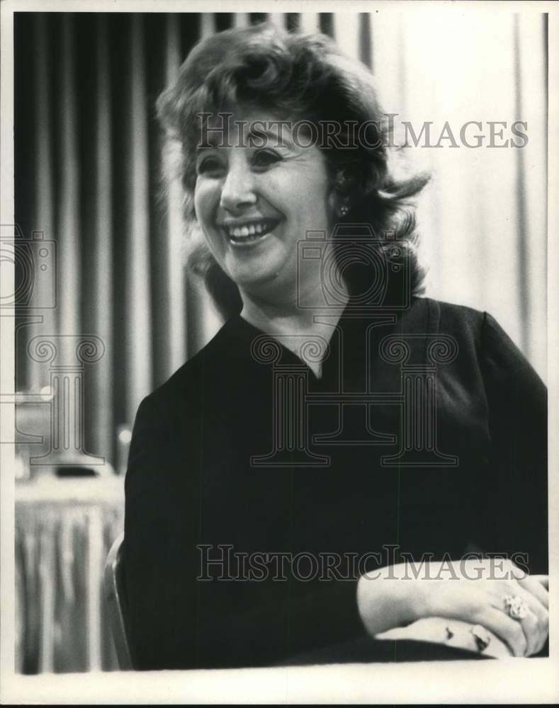 1972 Press Photo singer Beverly Sills - lrx83764