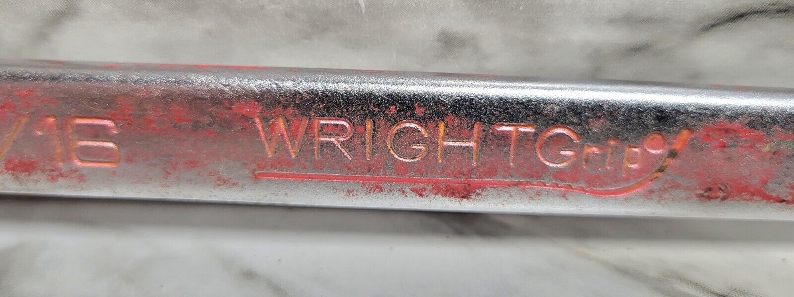 Wright Wrench Wright Grip 1122-USA. 11/16. Combination. Satin Chrome. Red Paint.