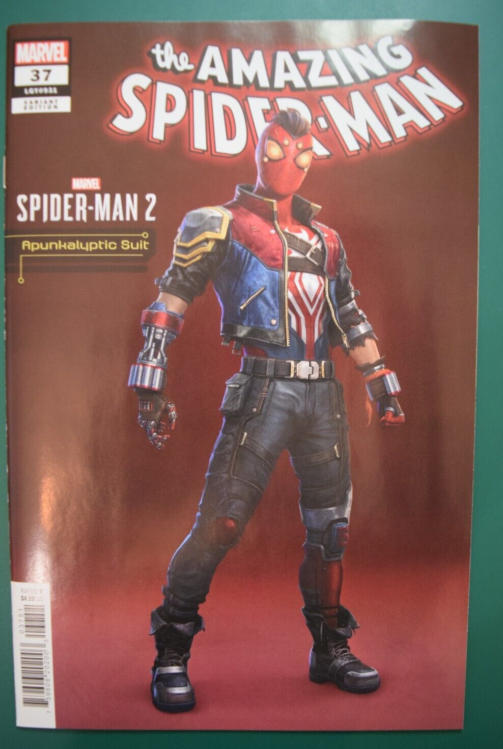 AMAZING SPIDER-MAN #37 Apunkalyptic Suit Spider-Man 2 Variant NM- or better