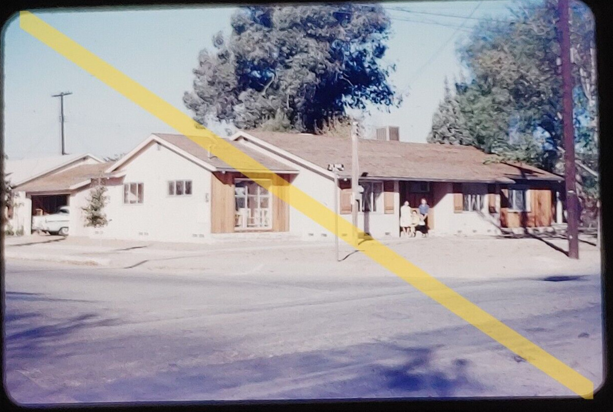 Vintage 1956 35mm Red Border Slide a New Home in Southern California #21905