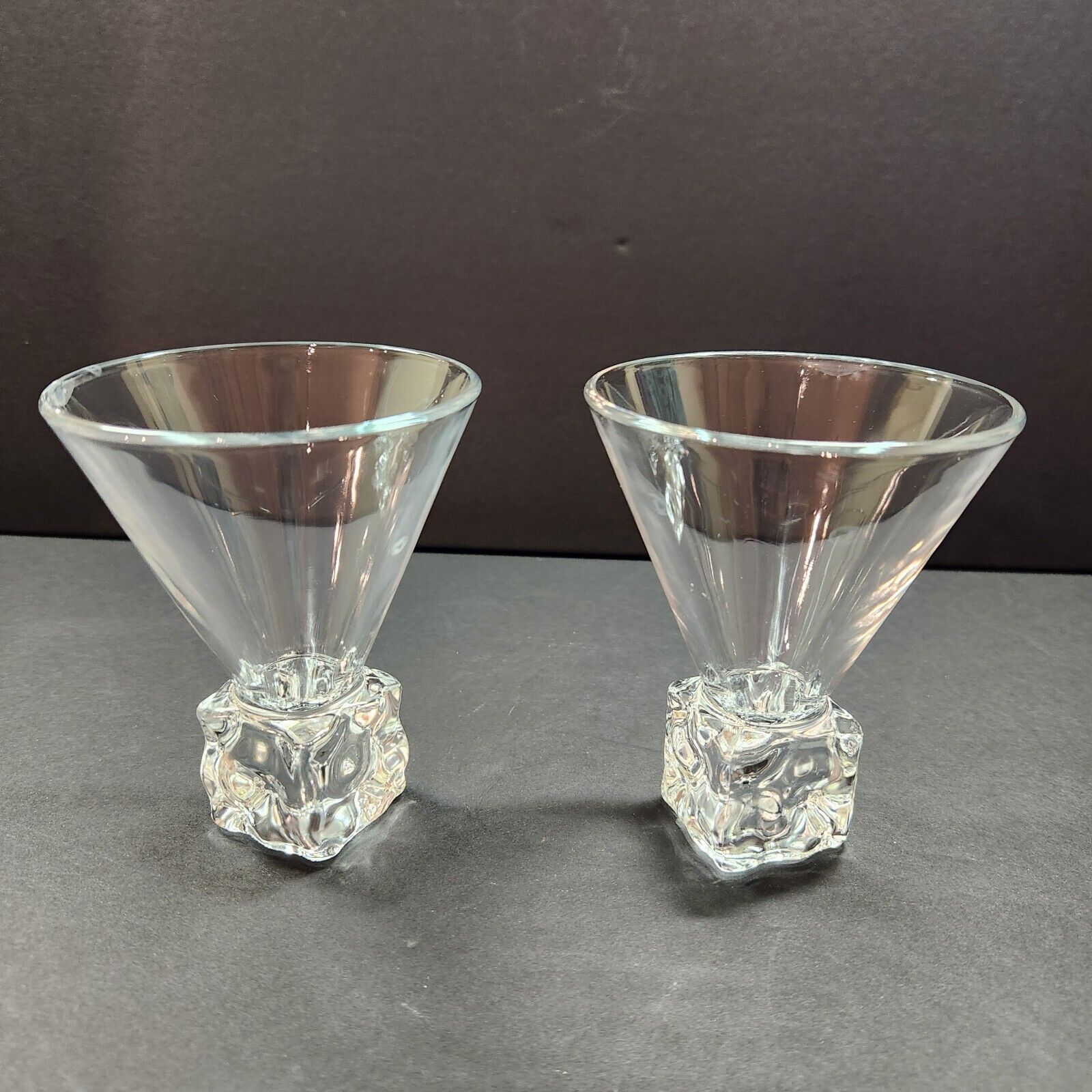Set of 2 Di Saronno Melting Ice Cube Cocktail Martini Glasses Barware