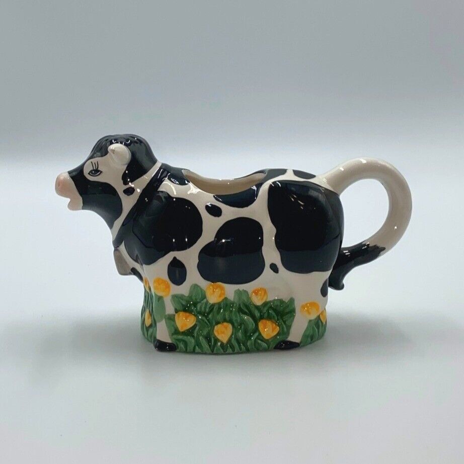 Cow Creamer Flowers Grass Ceramic 1999 Young\'s Exclusive Vintage