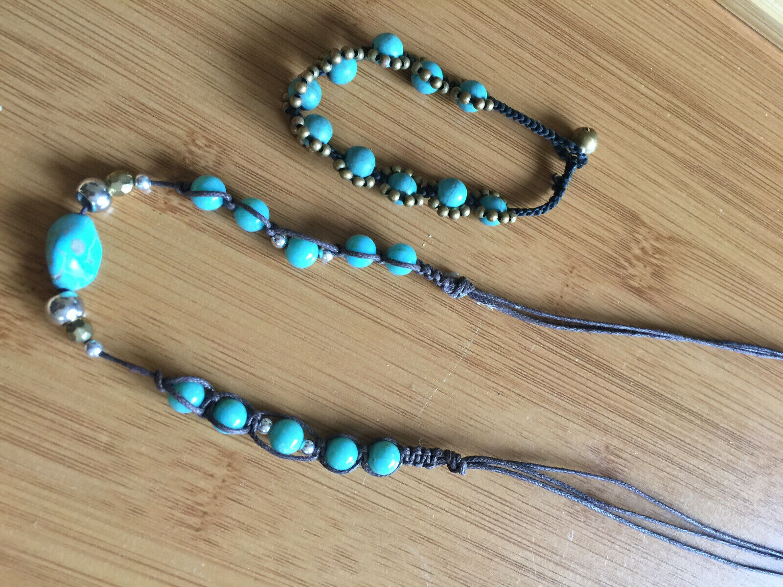 VTG COOL Turquoise and silver bead  necklace  24\
