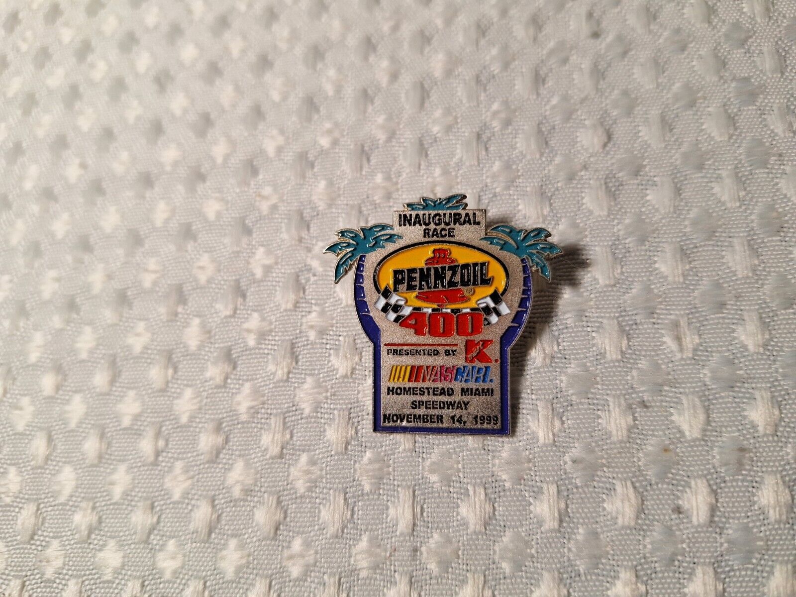 1999 Nascar Pennzoil K Mart Homestead Miami Speedway Metal Souvenir Pin