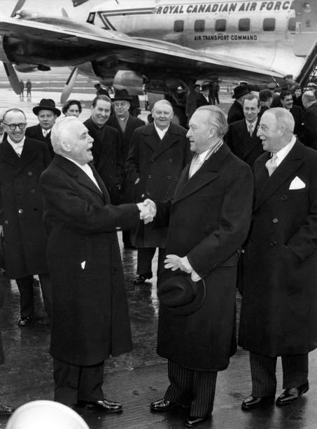 Canadian prime minister Louis Stephen St Laurent arrives a special- 1954 Photo