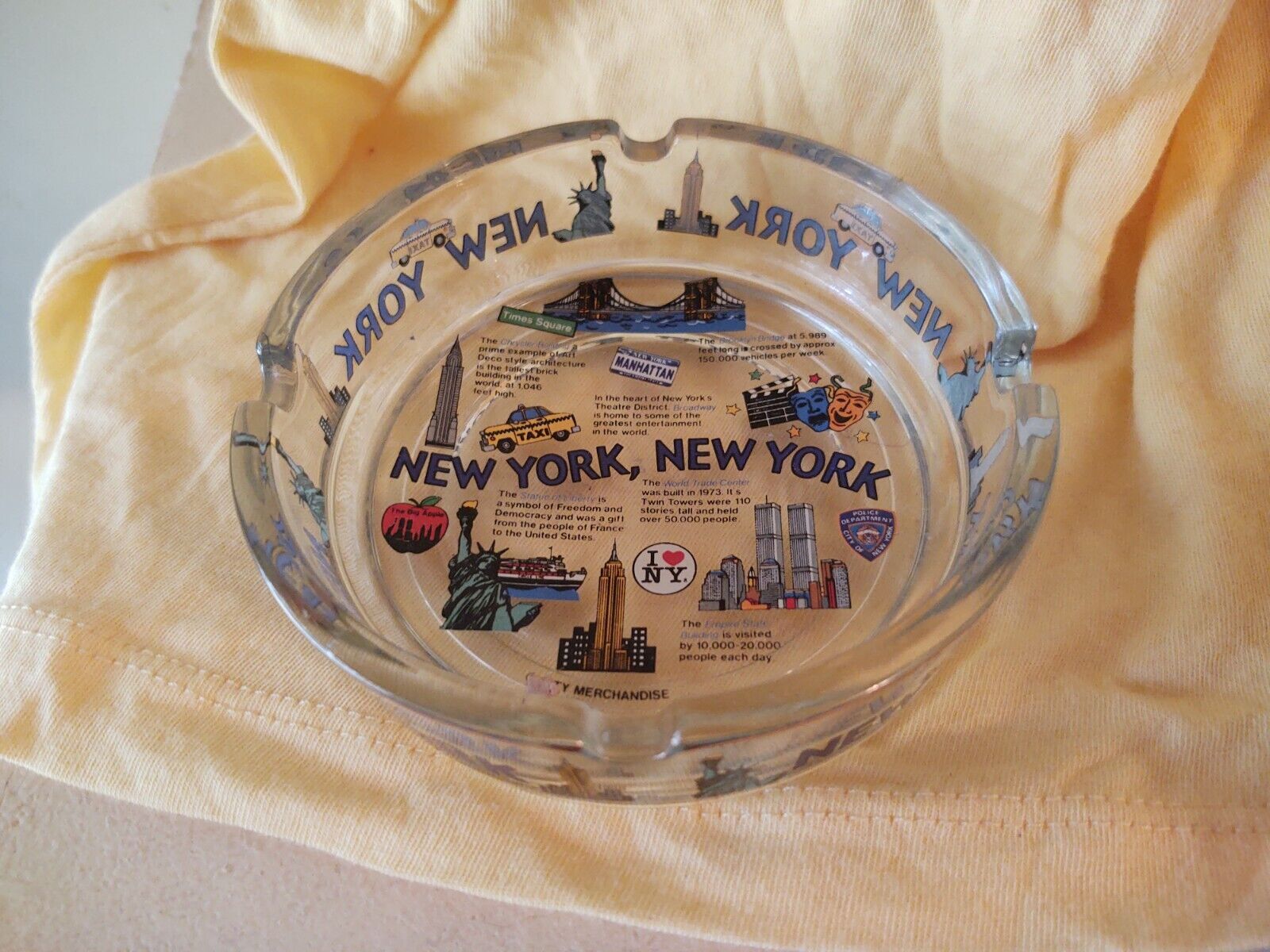 Vintage Glass Souvenir Ashtray New York Sites Twin Towers Gorgeous Perfect 