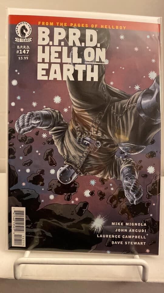 33174: Independent BPRD HELL ON EARTH #147 NM Grade