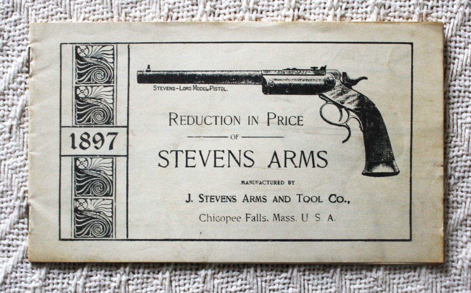 1897 J. STEVENS ARMS & TOOL CO. / CHICOPEE FALLS, MASS. GUN CATALOG / 16 PGS.