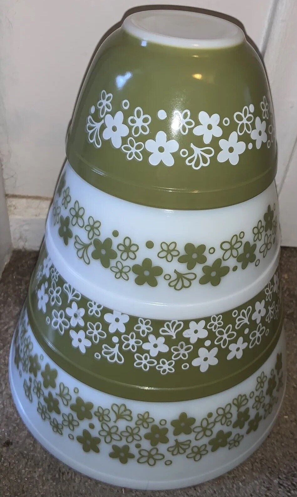 Vintage Pyrex Spring Blossom Crazy Daisy Nesting Mixing Bowls Green Set Of 4 EX