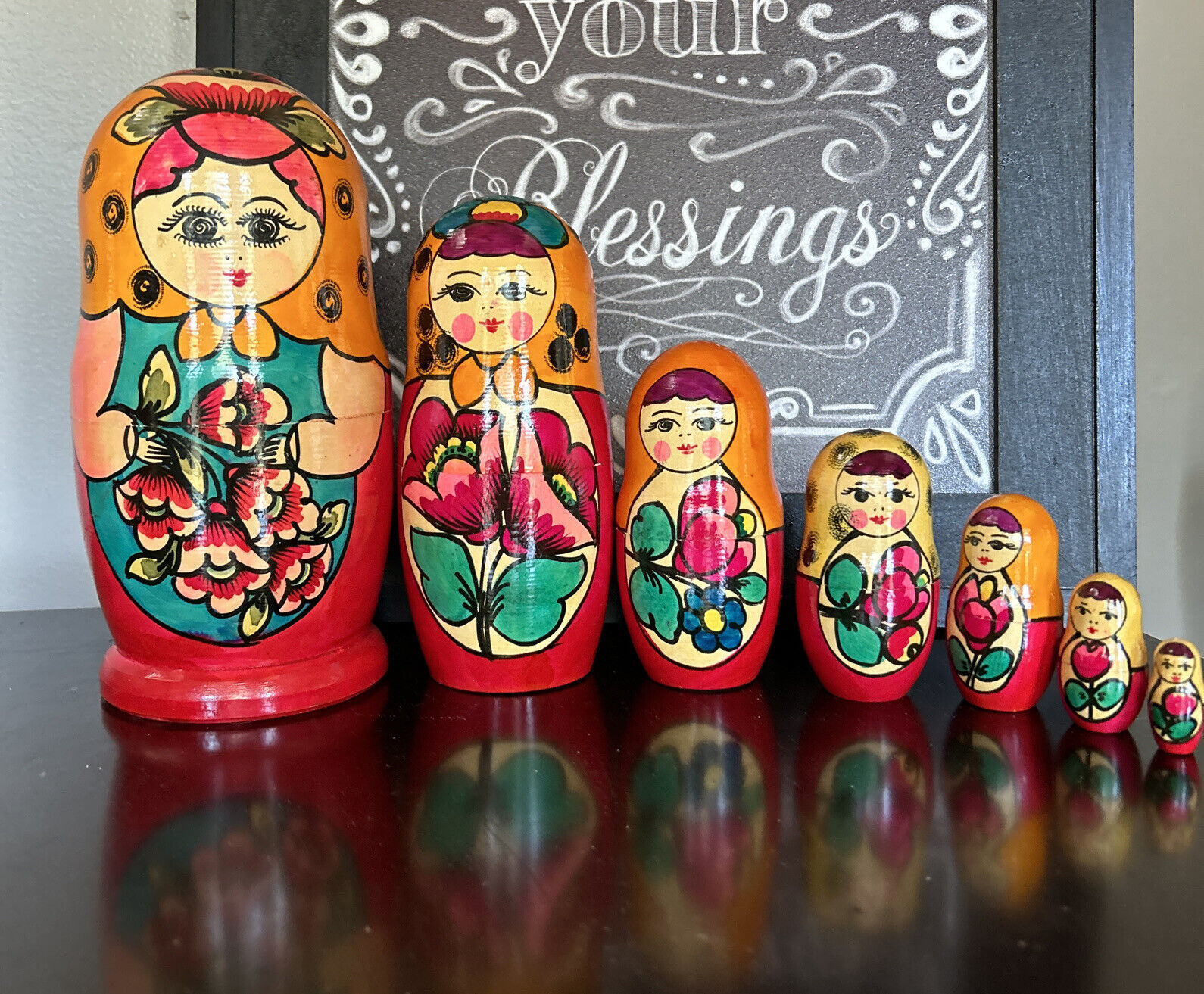 Vtg Russian Traditional Flower  Hand Painted Nesting Doll 7 Pce 7.5” Tall