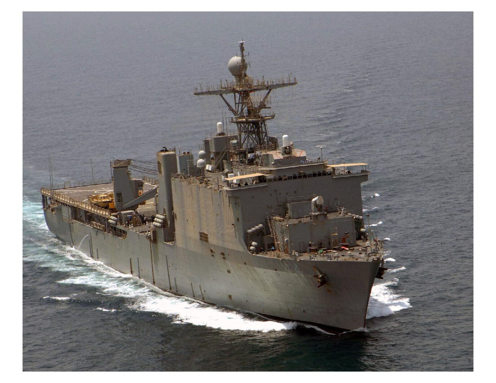 US Navy Ship USS Gunston Hall (LSD-44) 8x10 Photo On 8.5\