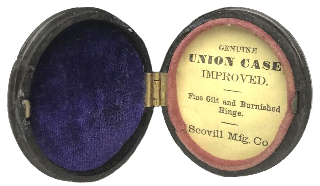 Antique Victorian Gutta Percha Velvet Daguerreotype Union Photo Case Scovill Mfg