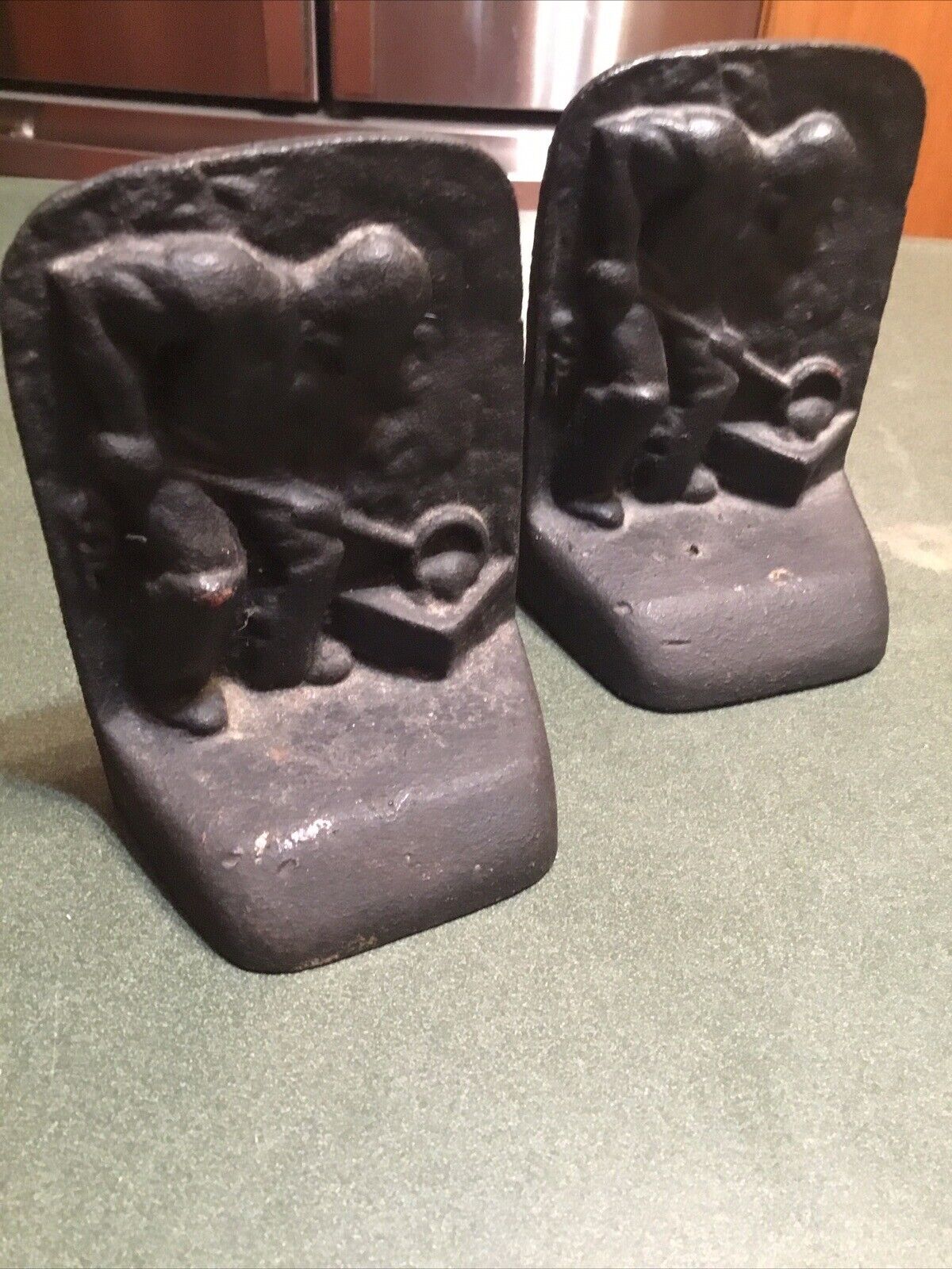 Antiq Cast Iron Bookends Foundry Blacksmith Strong Man Industrial Pouring Iron 