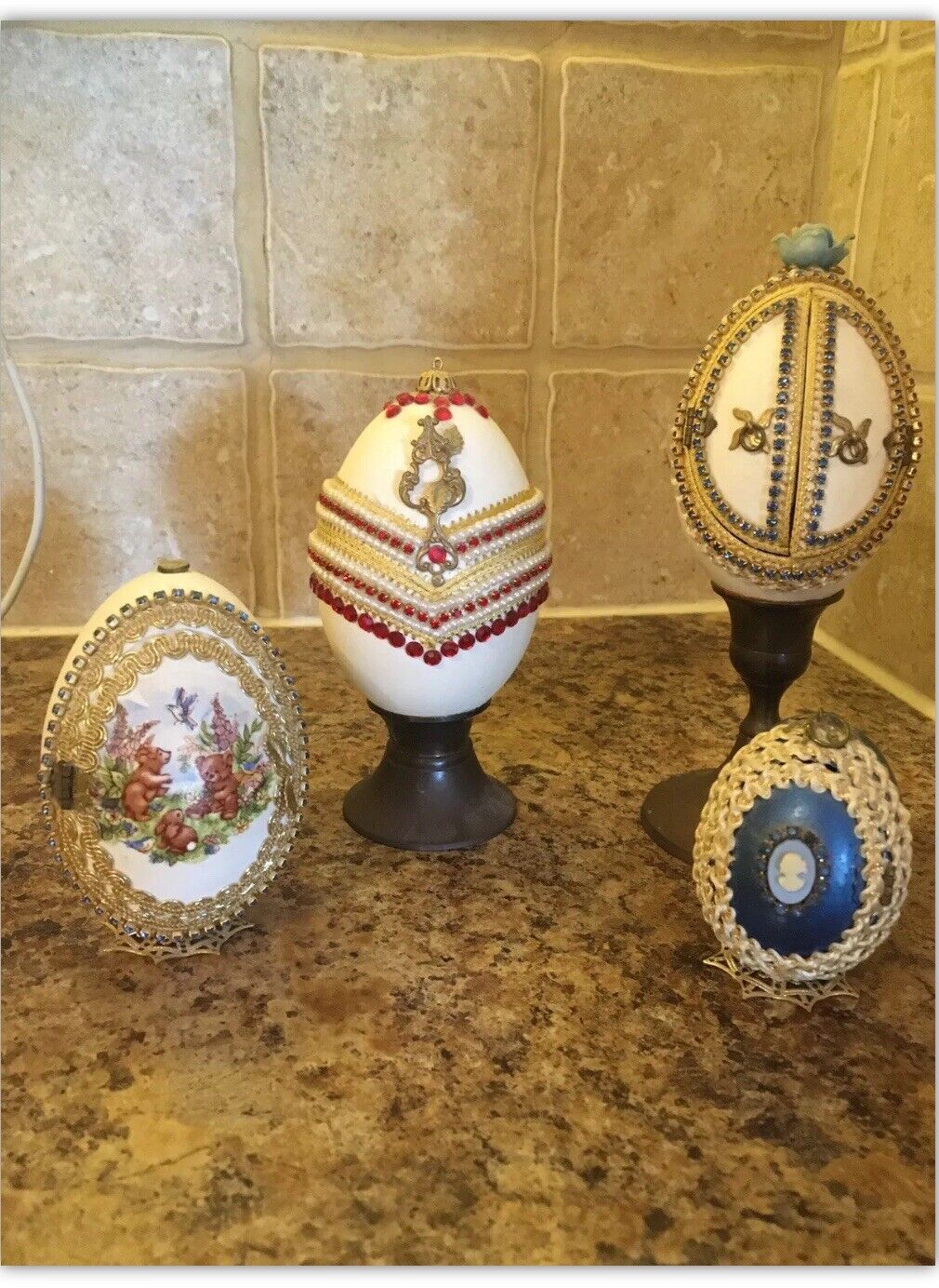 Set Of 4 Vintage Shell Decorative Jeweled ( collectable)