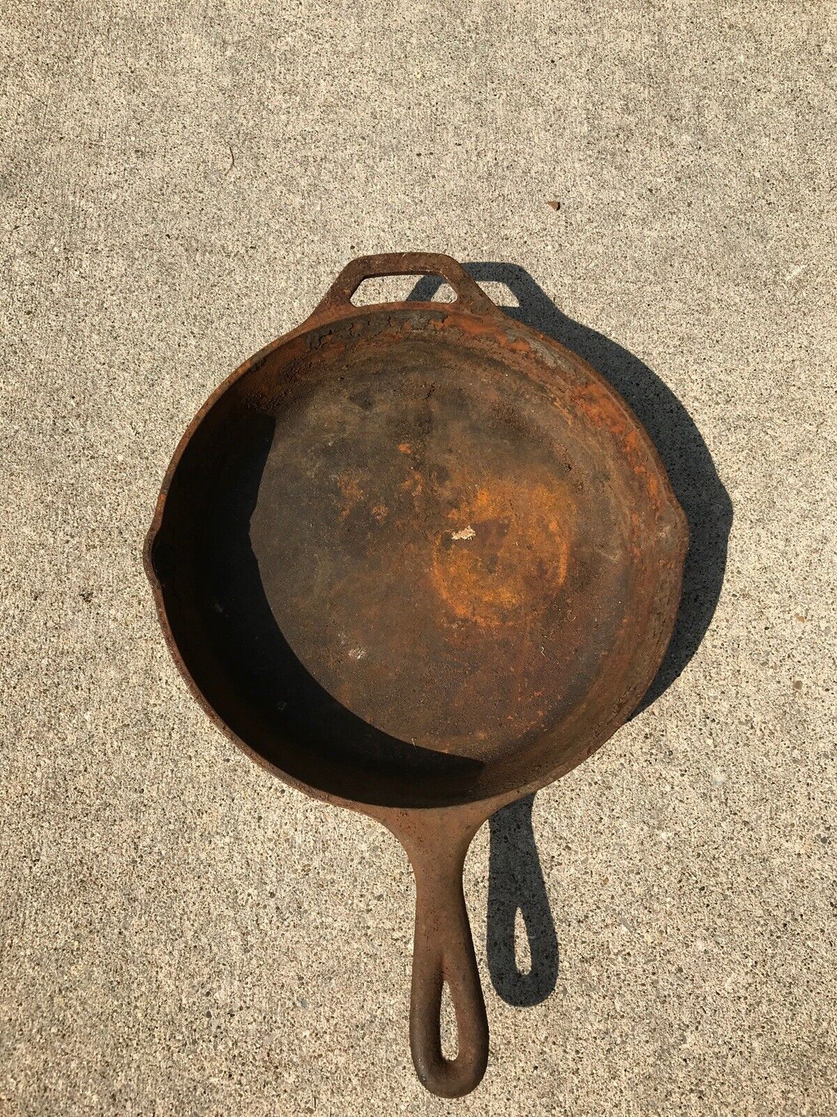 cast iron skillet vintage antique
