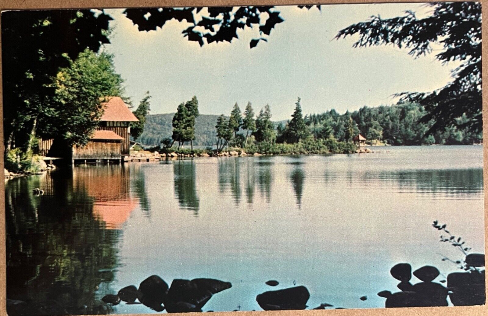 Big Moose Lake New York Covewood Lodge Boat House Scenic VTG NY Postcard c1950