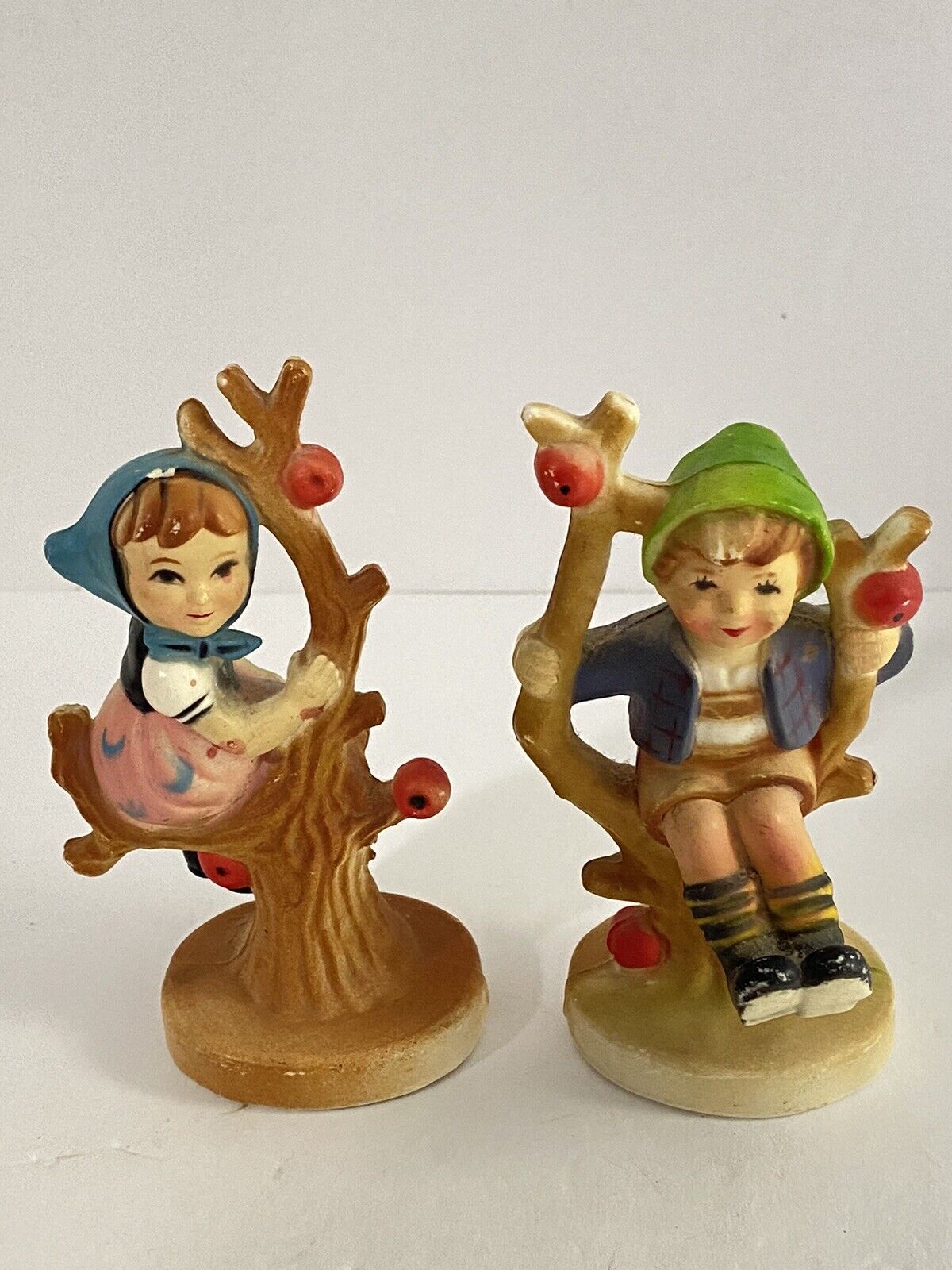 Vintage Hard Plastic Apple Tree Boy & Girl Figurines Made in Hong Kong 
