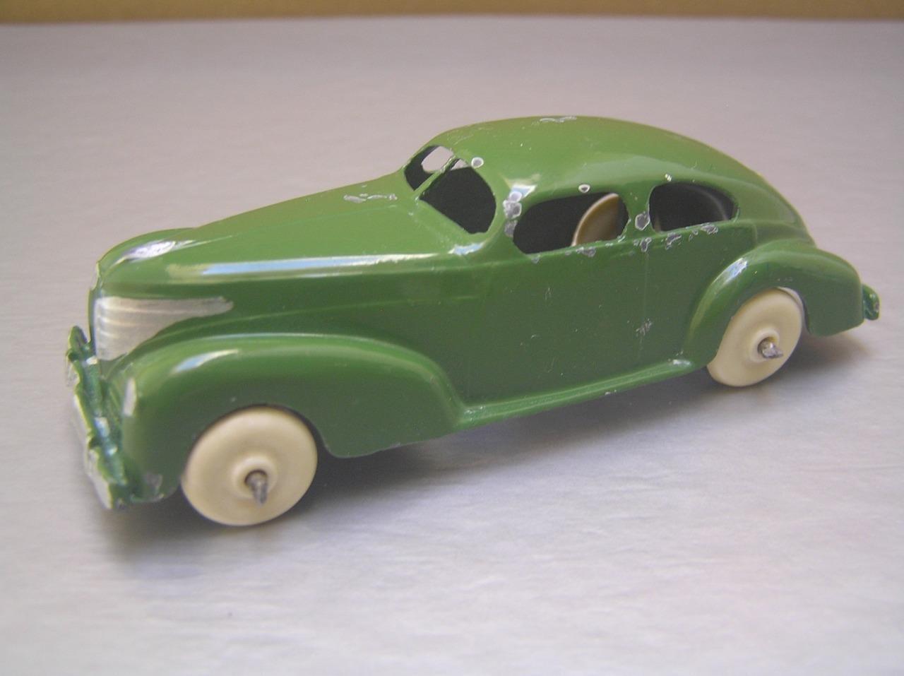Gasquy Sep-toy Plymouth 1939 American Saloon made in Belgium scarce original toy