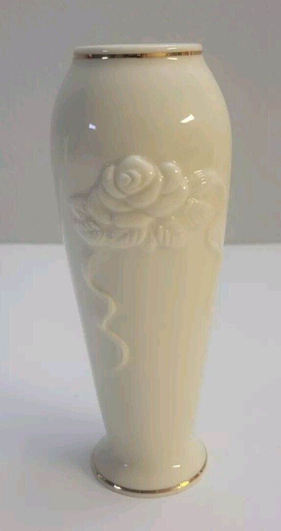 Lenox Ivory Embossed Rose Porcelain Vase with Gold Trim 5.5\