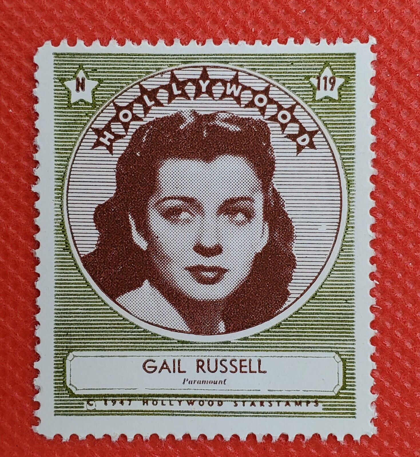 Gail Russell 1947 Hollywood Screen Movie Stars Stamp Trading Card