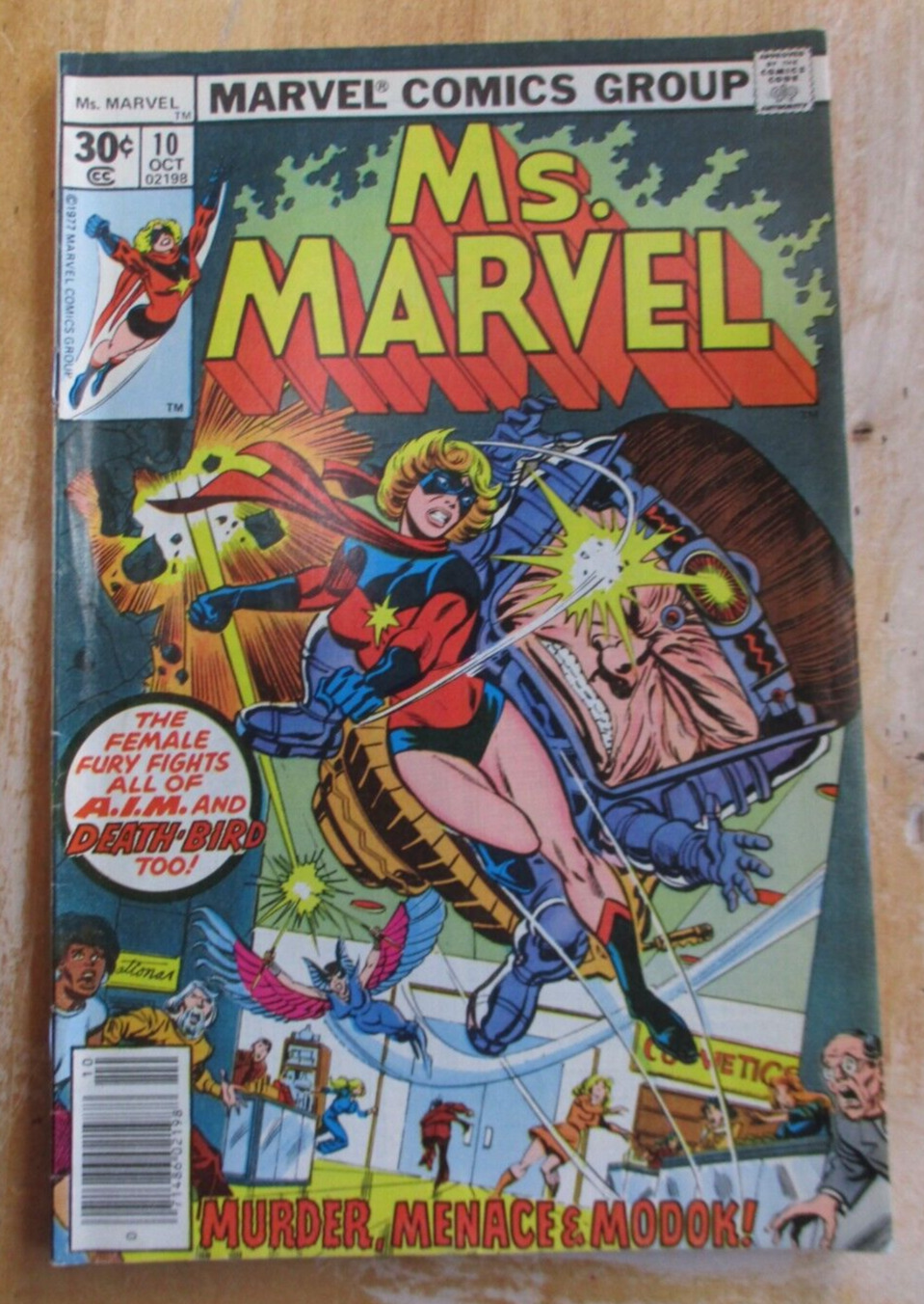 Marvel 1977   Ms. Marvel   10 , Vs. MODOK. 2nd Death-Bird. better grade