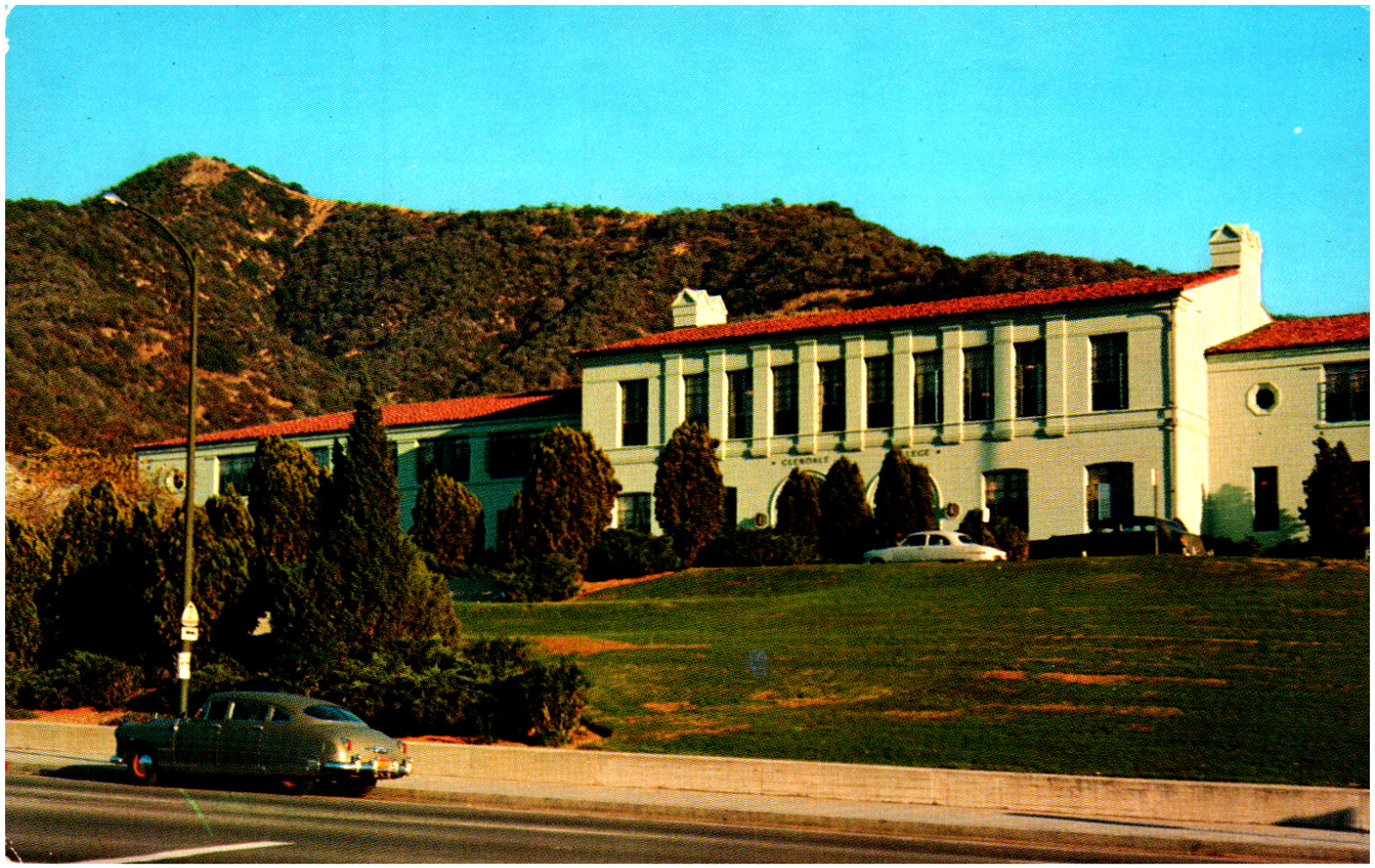 Postcard Chrome Glendale College Glendale, CA Vintage Car in Foreground