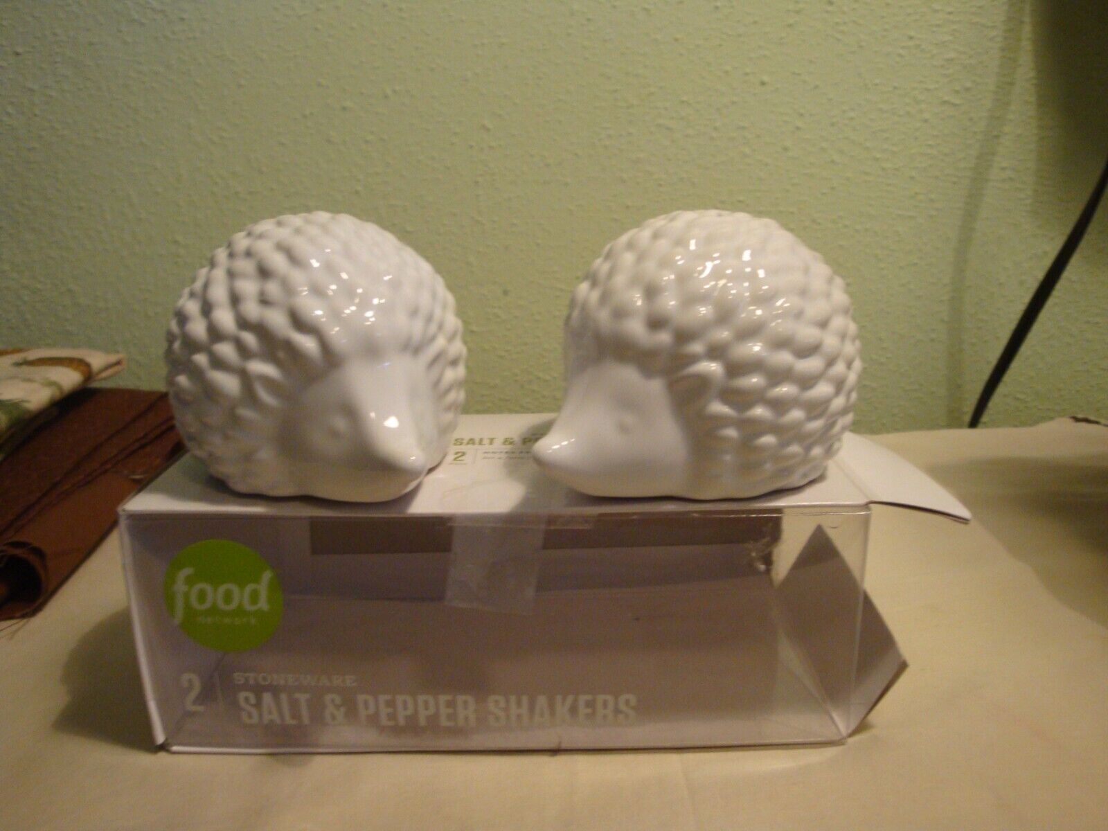 Adorable White Hedgehogs Salt and Pepper Shakers-Kitchen-Dinning-Wildlife--(T)