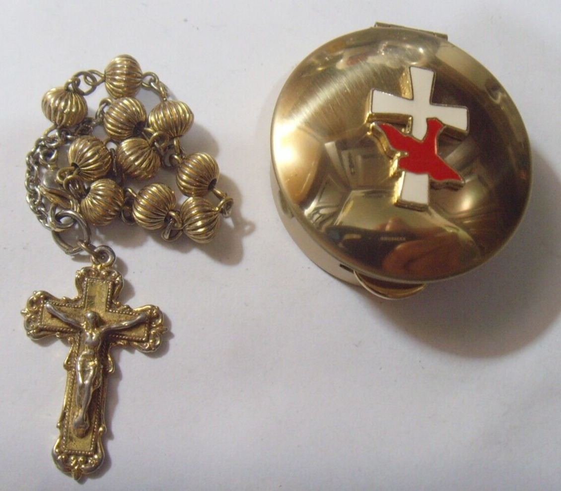 vintage catholic religious chaplet rosary bracelet crucifix Holy Ghost box 52972