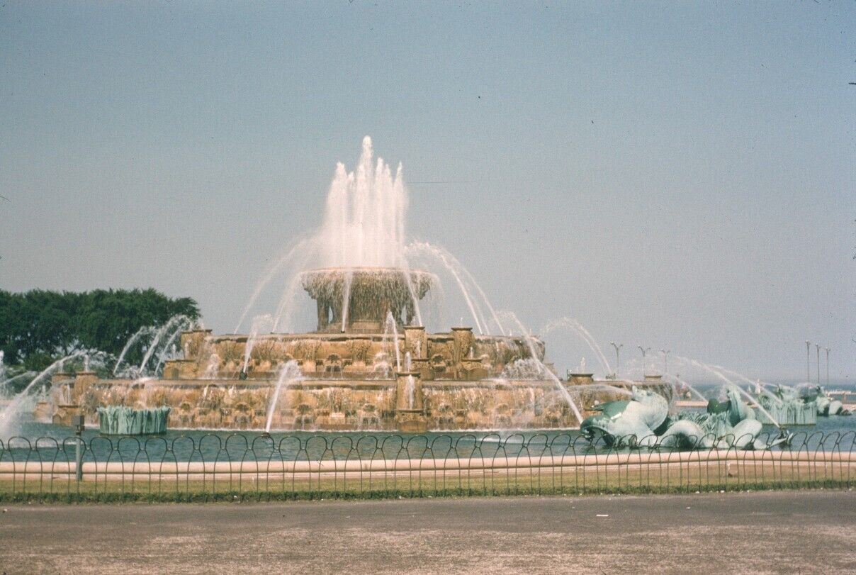 1961 Buckingham Fountain Grant Park Chicago Illinois Vintage 35mm Slide