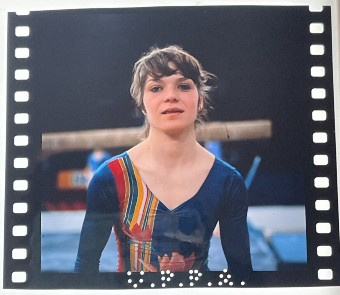 UK1-2367 SILVIA TOPALOVA Intl Gymnast Bulgaria RARE 1983 2x2Color Transparency