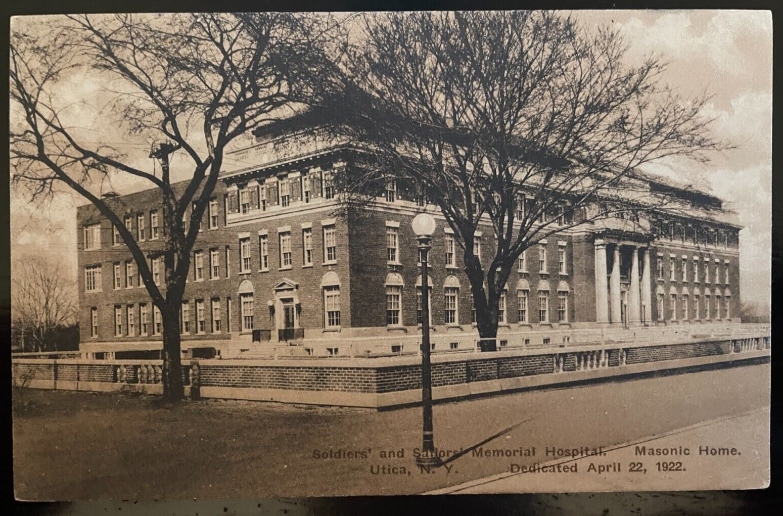 Vintage Postcard 1922 Soldiers\' and Sailors\' Memorial Hospital, Utica, New York