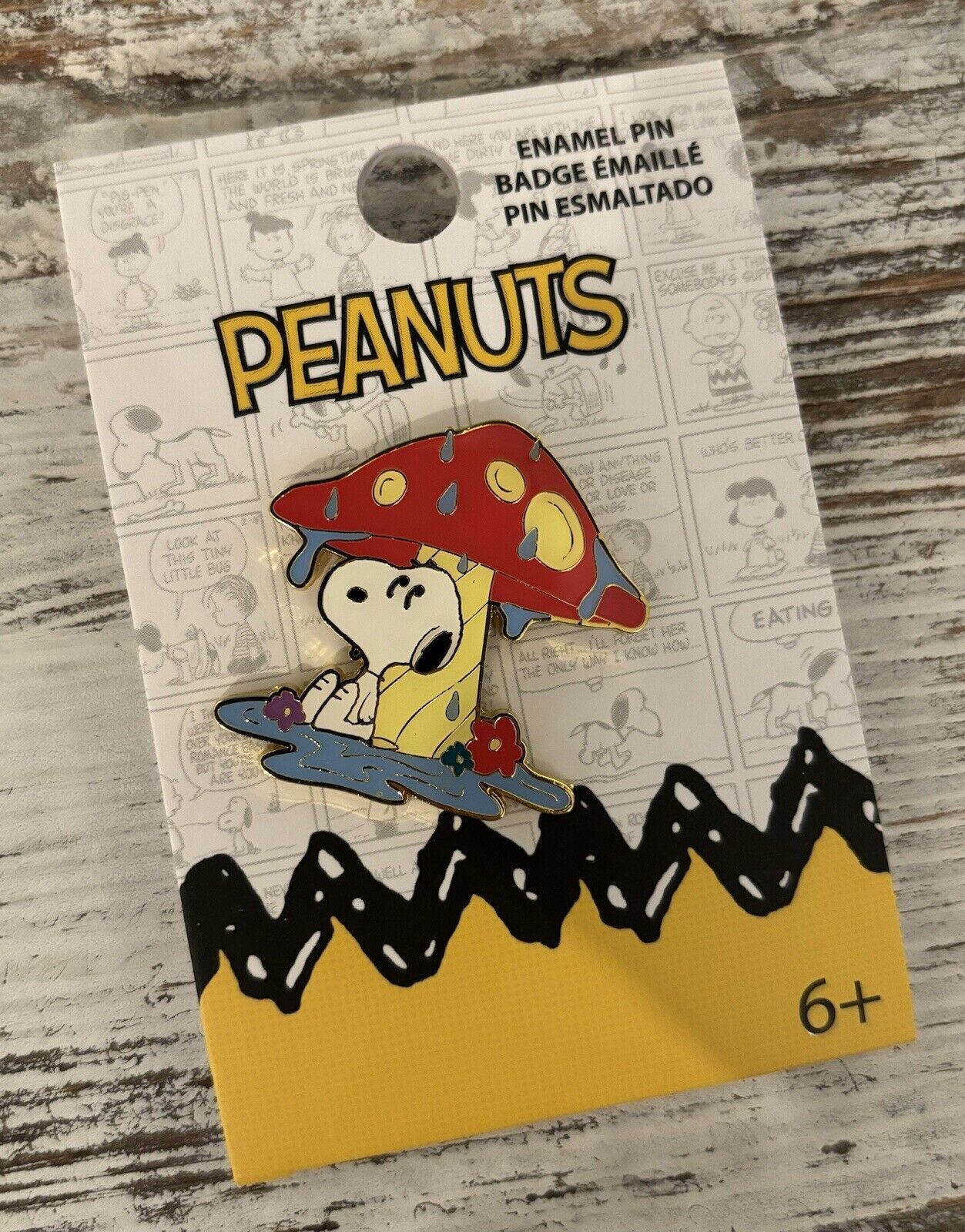 NEW Peanuts Snoopy Mushroom Metal Enamel Pin