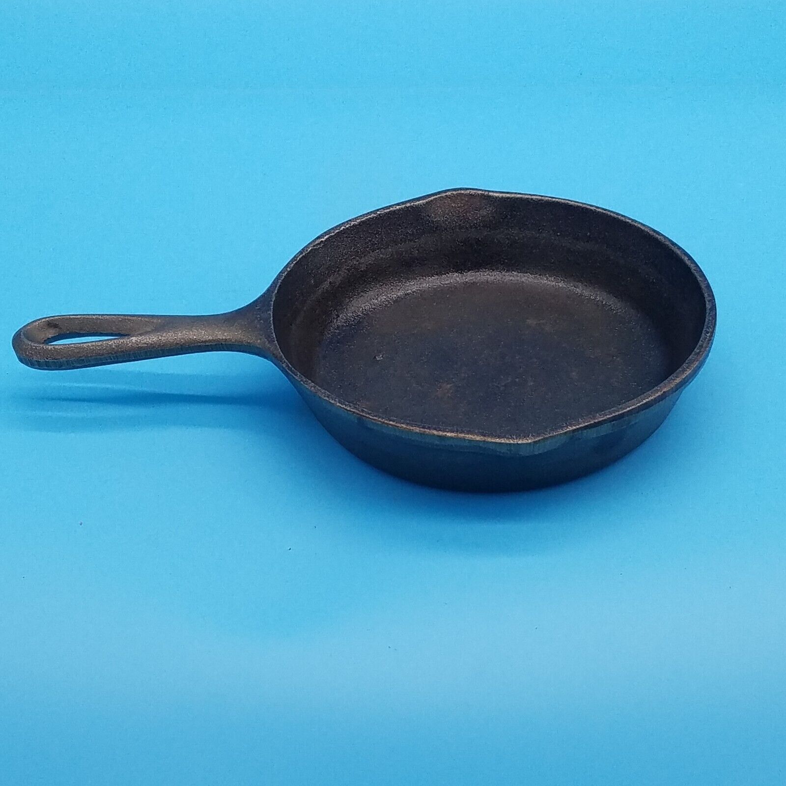Lodge Cast Iron Skillet USA 6 1/2” Inches Sits Level Vintage 3 Notch
