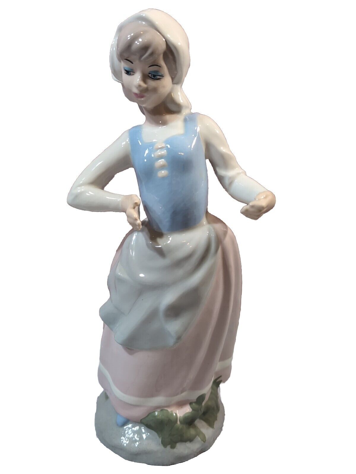Vintage 12 Inch Adoring Lady Daisy  Figurine 1995