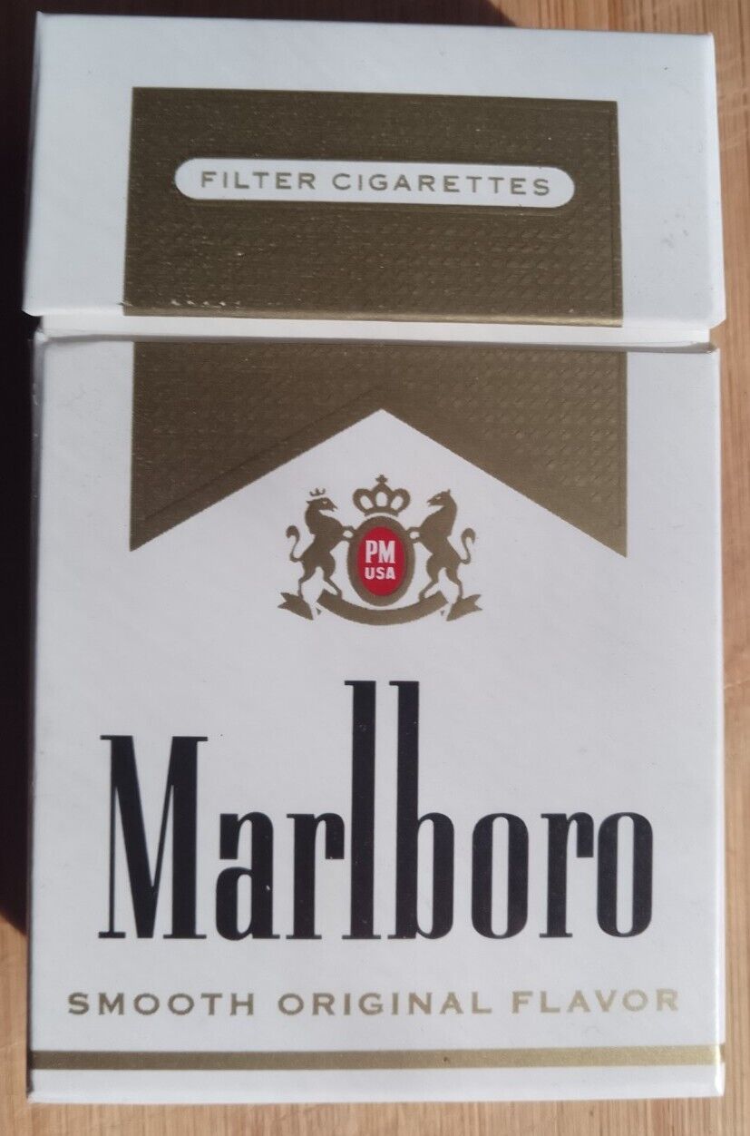 Empty Mint Marlboro 20's Gold Cigarette Pack Phillip Morris Made In The USA 