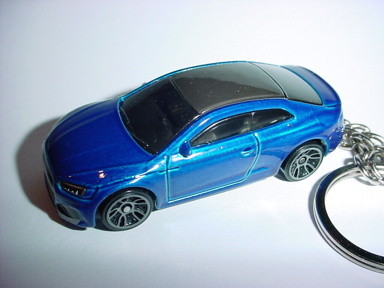 HOT 3D BLUE AUDI RS 5 COUPE CUSTOM KEYCHAIN keyring key BLING racer Hot Wheels