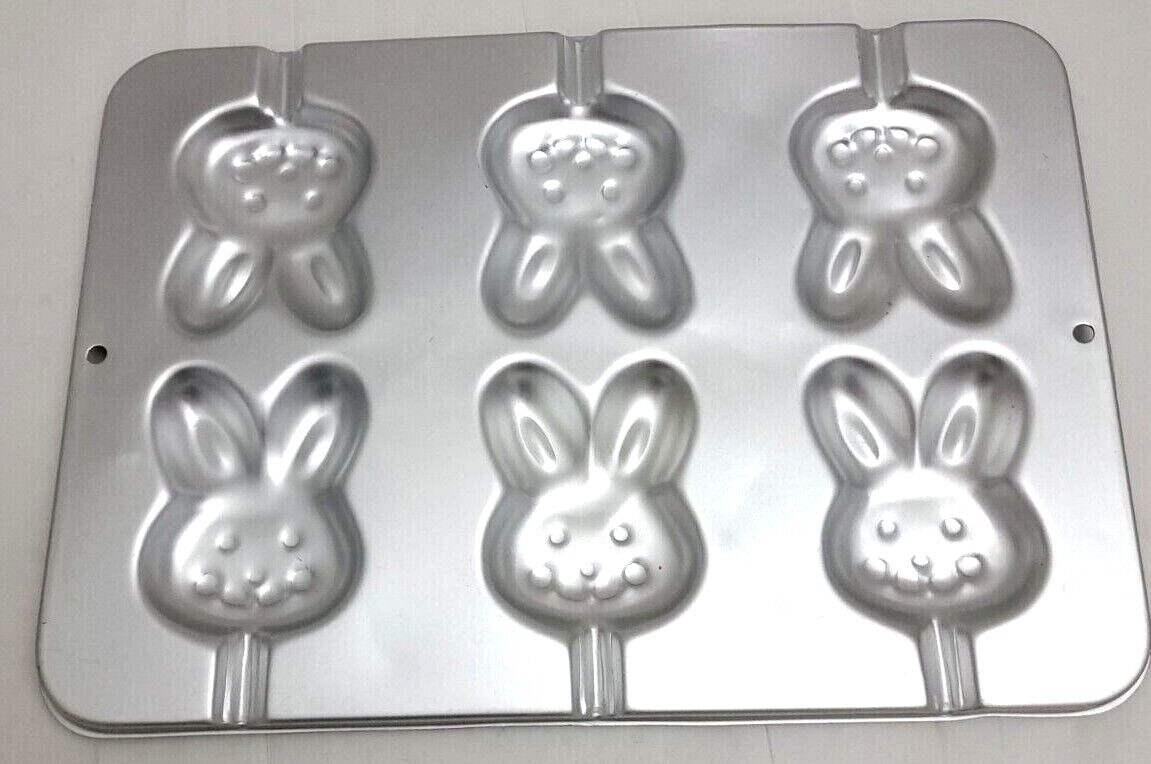 Wilton Treat Pop Pan Easter Bunny Cookie Baking Mold 2105-8106 Aluminum