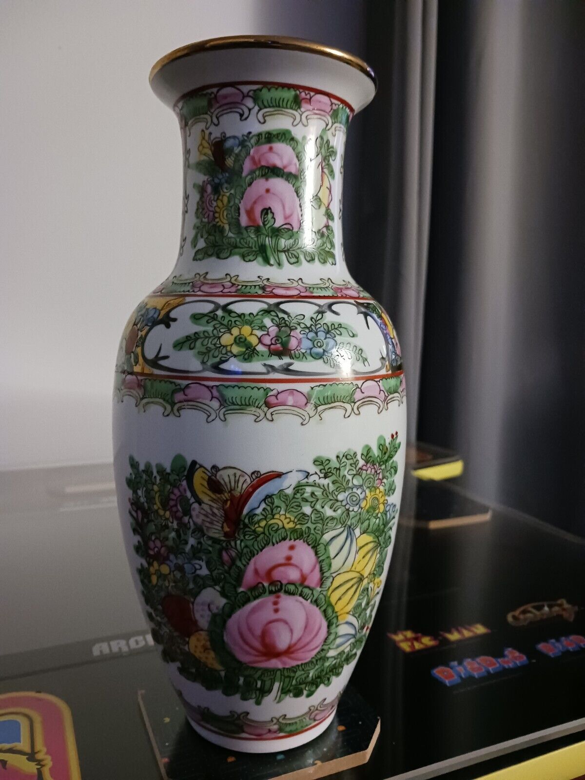 vintage chinese porcelain vase.