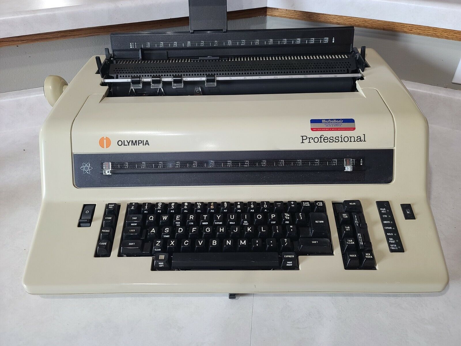RARE Vintage Olympia International Professional Commercial Typewriter