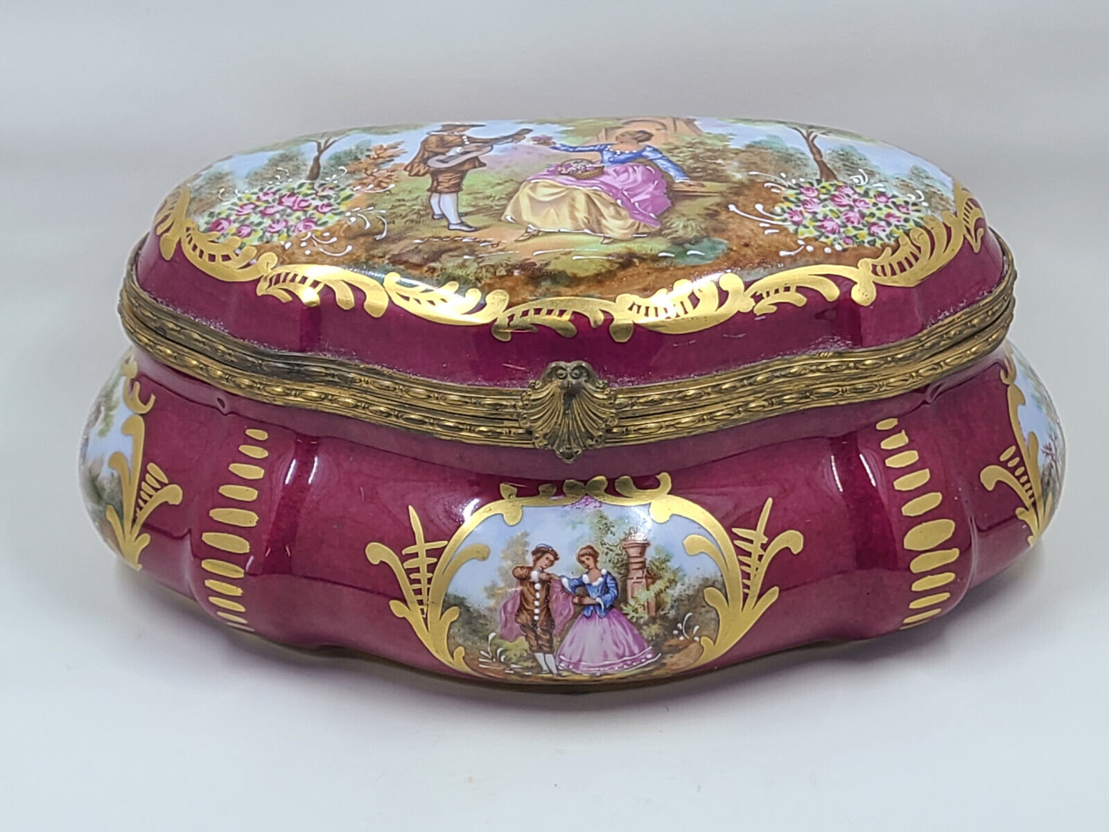 Large Vintage Sevres Porcelain Fragonard Courting Couple Trinket Box