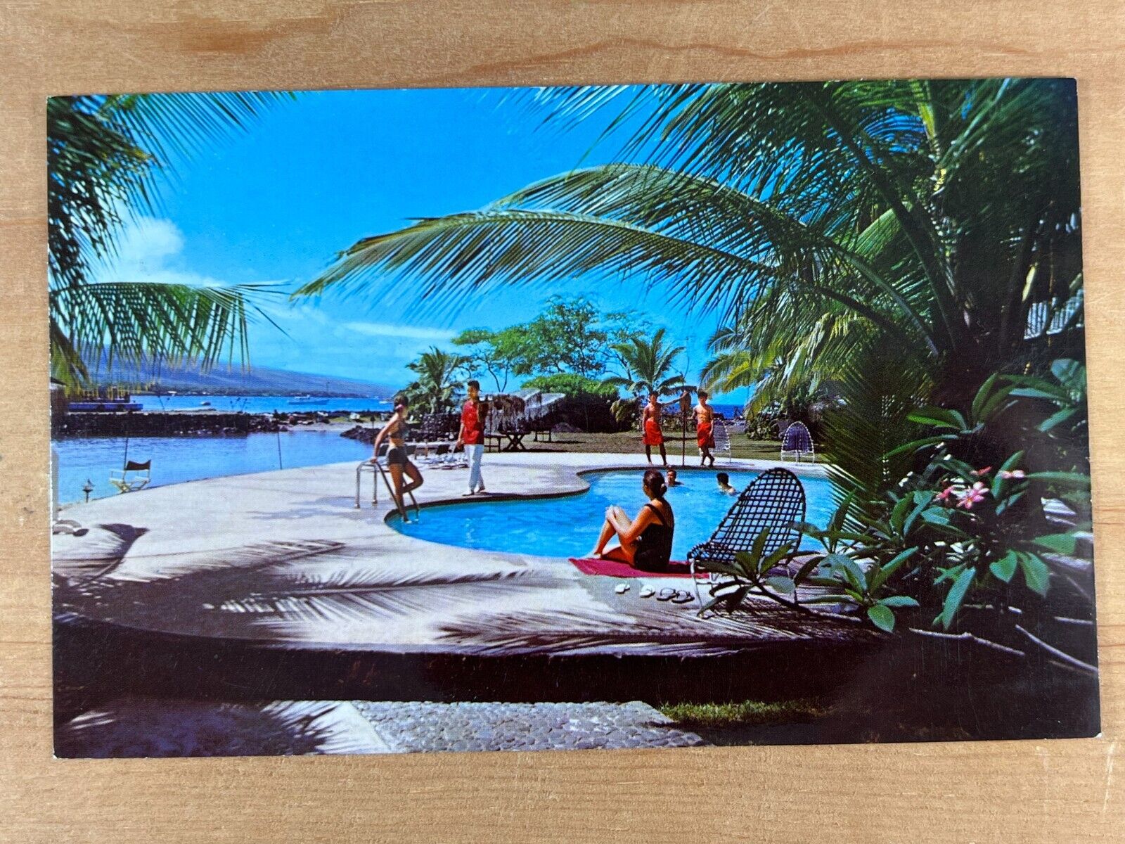 Vintage Postcard, Big Island, Hawaii - Poolside at Hotel King Kamehameha, Kona