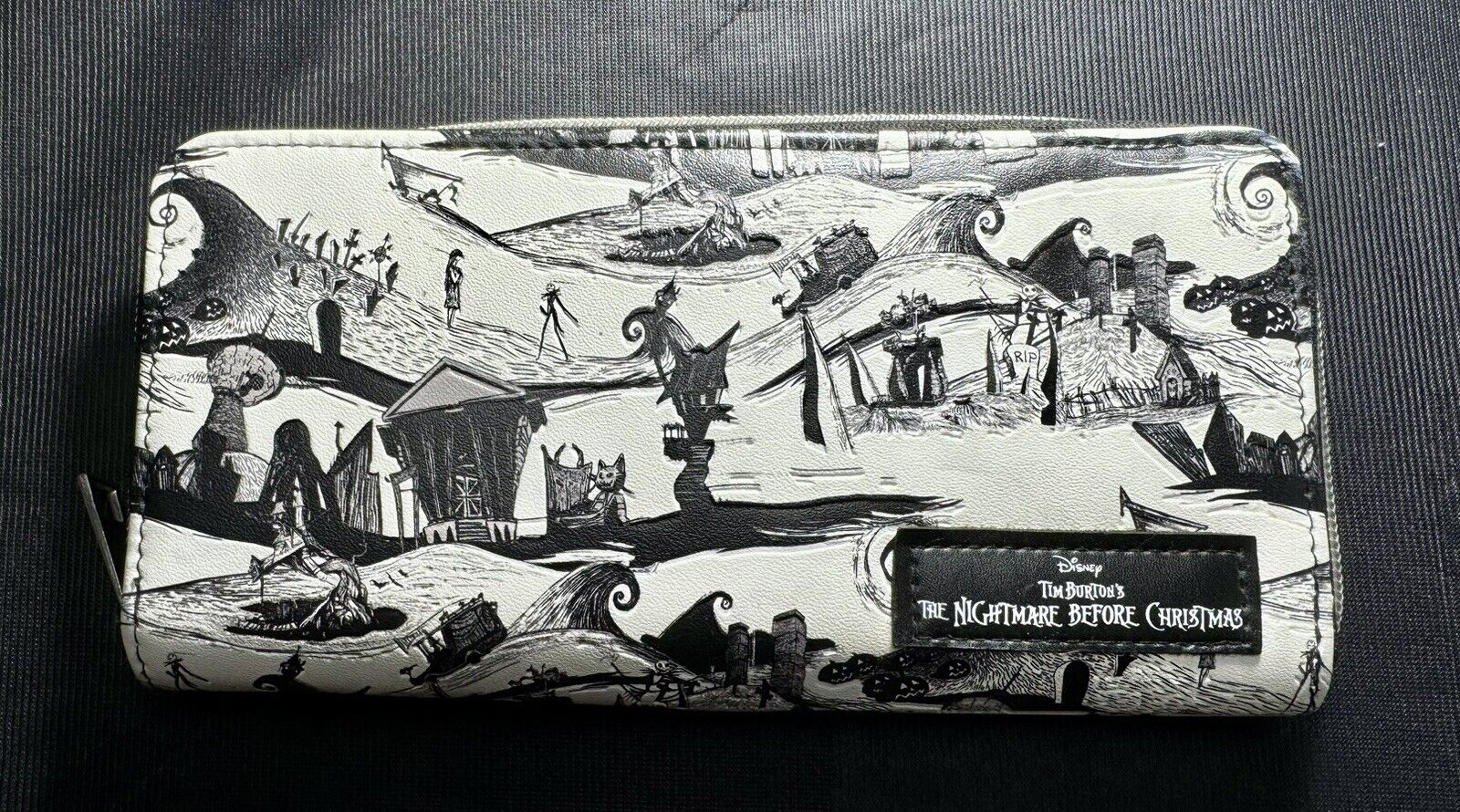 Disney Tim Burton’s The Nightmare Before Christmas Wallet Rare Card Holder
