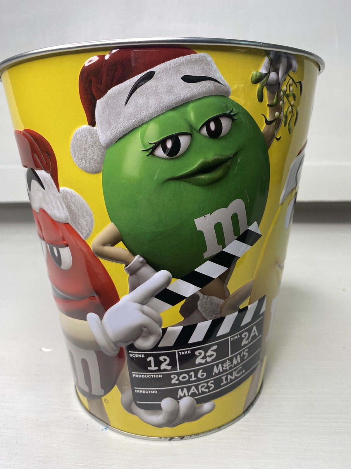 New 2016 M&Ms Mars Inc Cinemark The Movies Limited Edition Tin 3.8L  8\