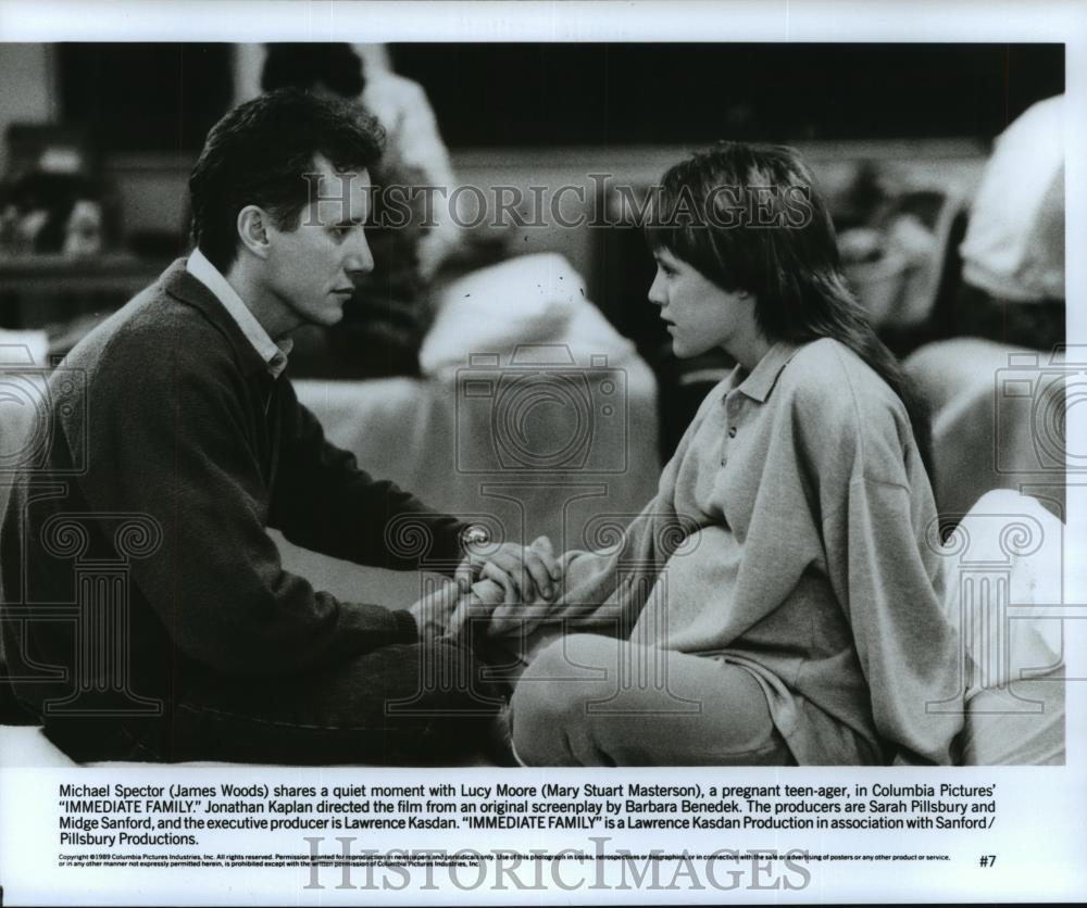 1989 Press Photo James Woods and Mary Stuart Masterson star in Immediate Family