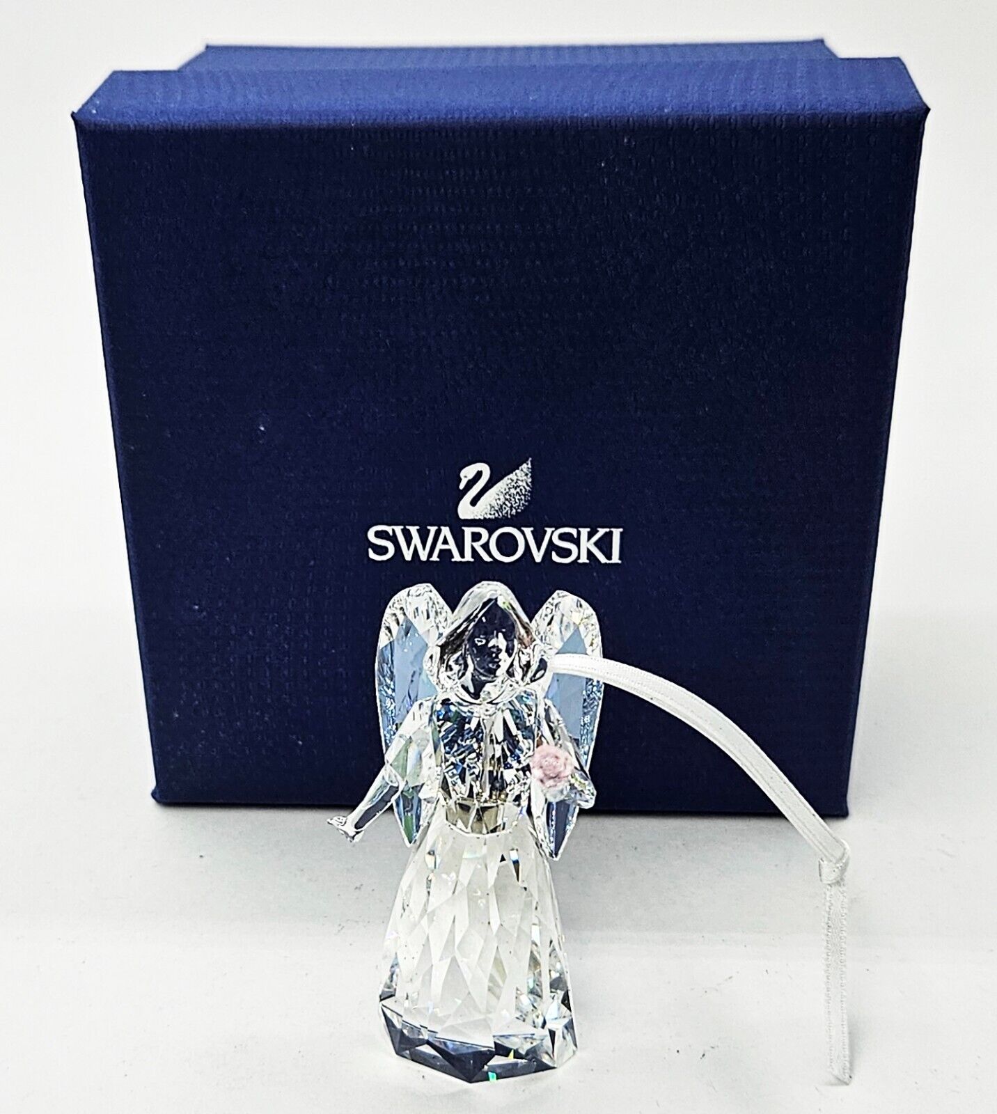 2012 Swarovski Angel Ornament Annual Edition 1096032 Holding Rose w Box
