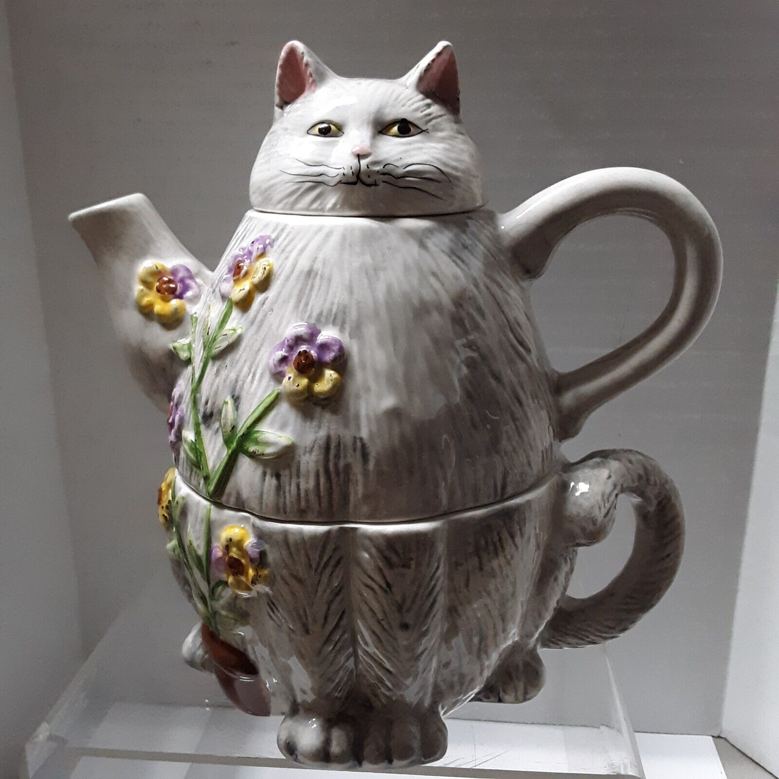Single Serving Whimsical Grey Cat w/ Flowers Tea Set Stacked Teapot & Cup RARE