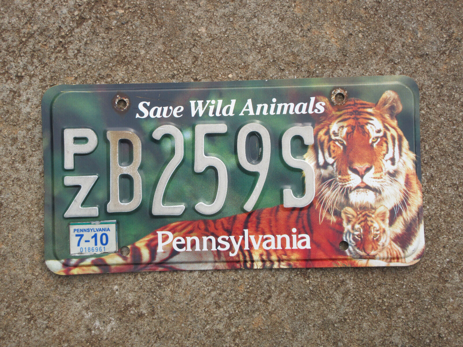 2010 Pennsylvania Tiger Zoo License Plate PA PZ B259S Save Wild Animals Wildlife