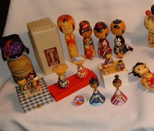 Rare Lot of 17 Japanese Folk Wooden + Kokeshi Doll Collection bobblehead EUC 