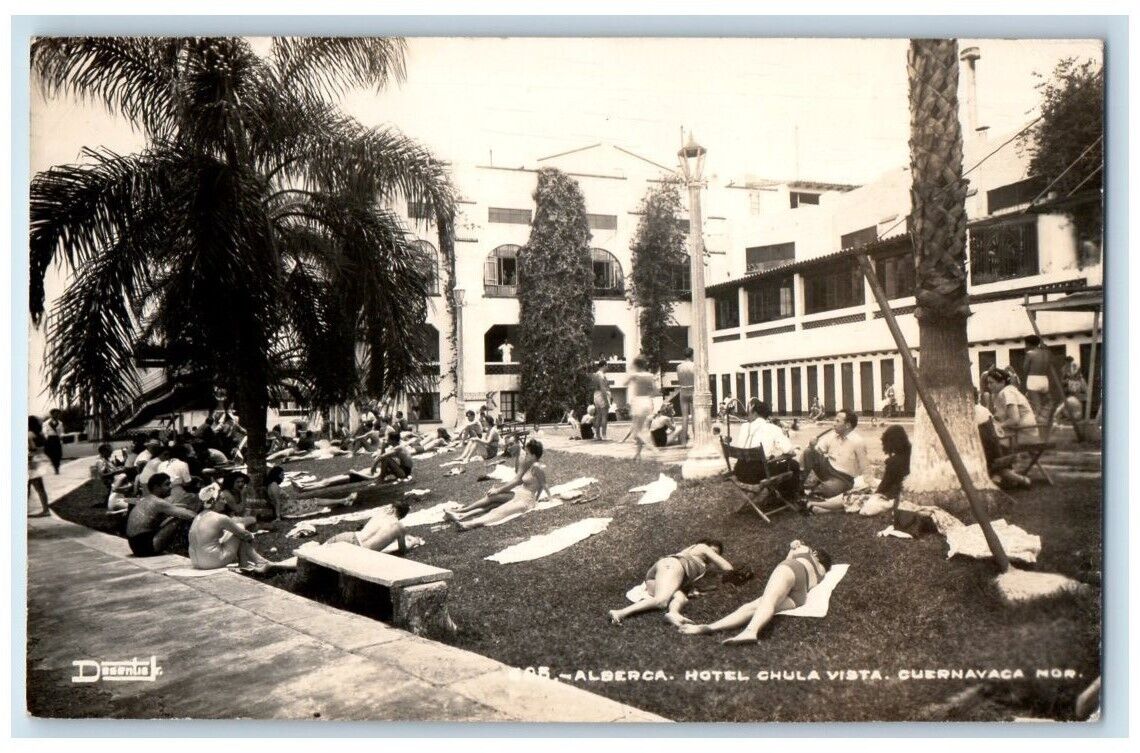 c1940\'s Swimming Pool View Hotel Chula Vista Cuernavaca Mexico RPPC Postcard